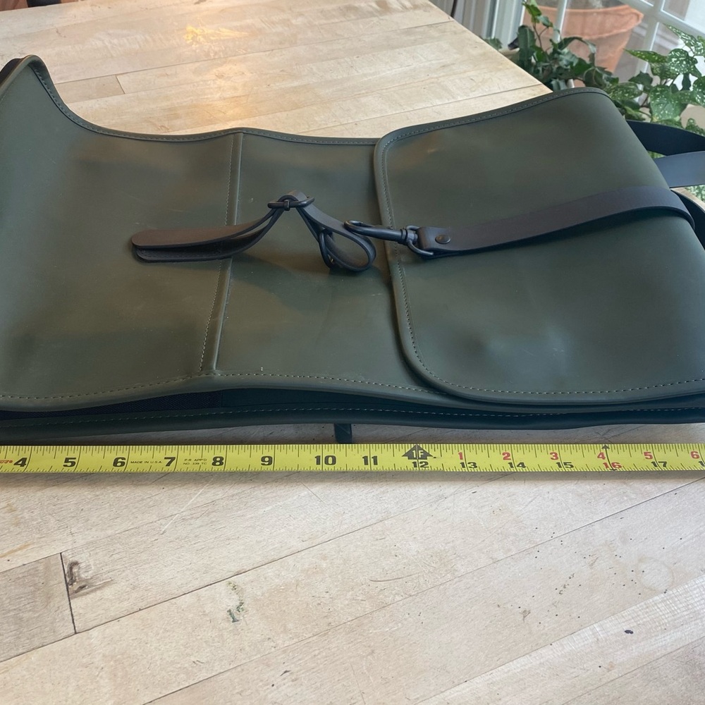 Rains Waterproof Backpack - Picture 5 of 11